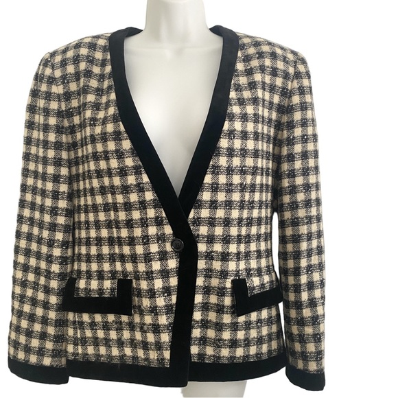 Giorgio Armani Jackets & Blazers - Vintage GFT Giorgio Armani Houndstooth Wool Blazer Velvet Trim Made in Italy